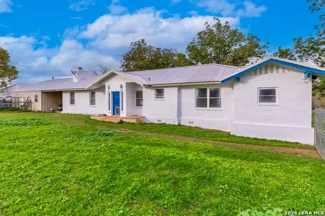 2702 Blue Creek Rd, La Vernia, TX 78121 - #2