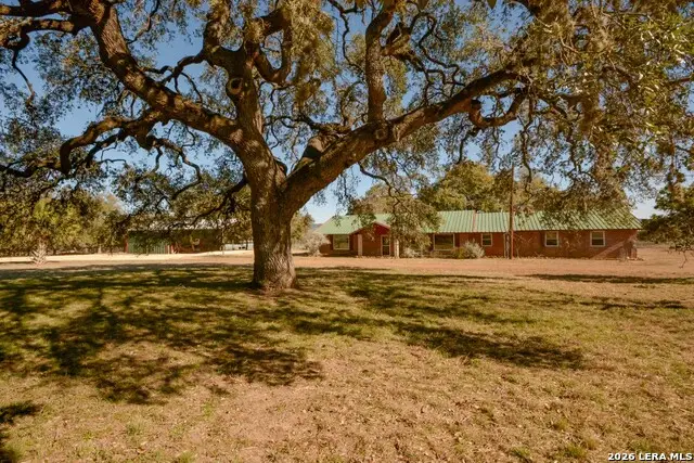 984 County Road 357, Utopia, TX 78884 - #2