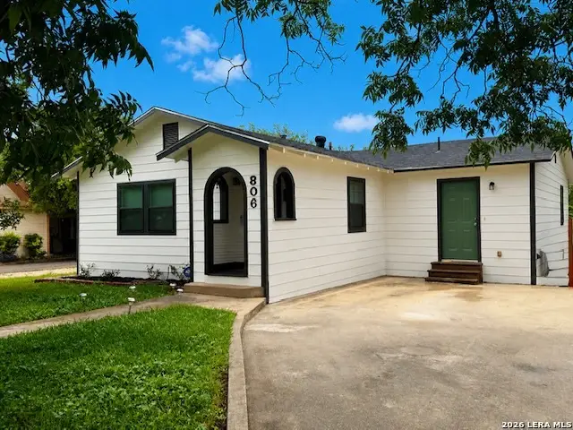 806 N Getty St, Uvalde, TX 78801 - #2