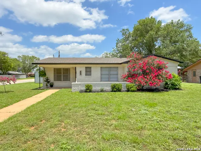 505 Margo Dr, Pearsall, TX 78061 - #1
