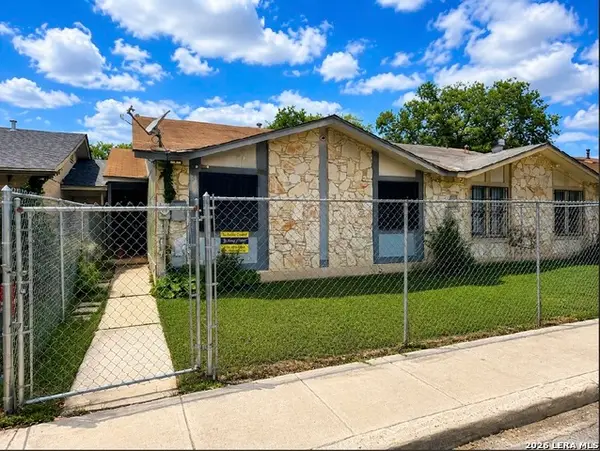 8013 Chipping, San Antonio, TX 78239