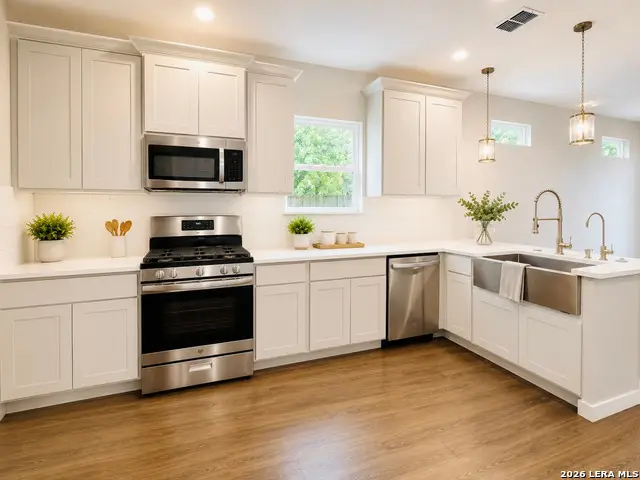 623 Saint Charles, San Antonio, TX 78202 - #2