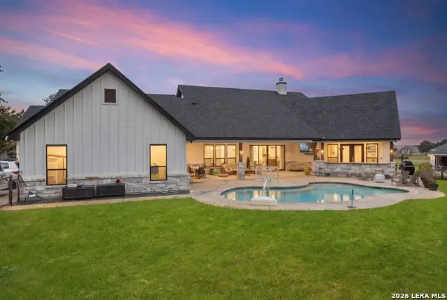 121 N Tranquility Dr, La Vernia, TX 78121 - #2