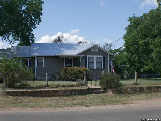 130 Idlewilde Blvd, Comfort, TX 78013 - #2