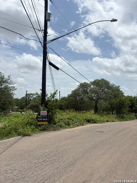 534 F St, San Antonio, TX 78220