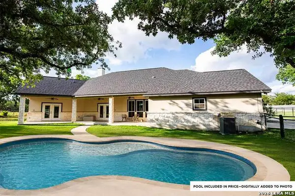 164 (WITH POOL) Crescent Ridge, Adkins, TX 78101