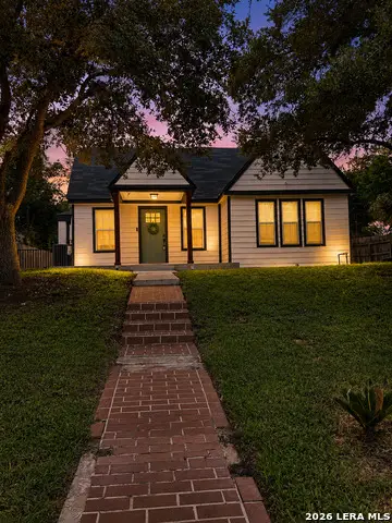 905 E Corpus Christi, Beeville, TX 78102