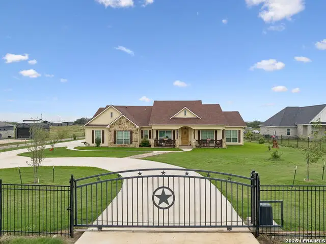 9691 Crow Ln, Adkins, TX 78101 - #1