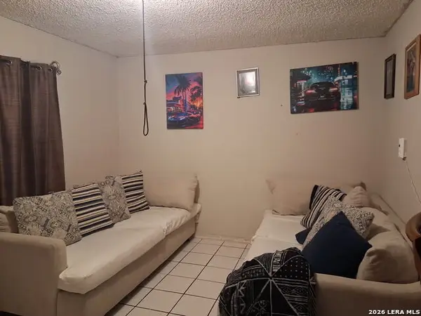 8902 Prairie Hill, San Antonio, TX 78211