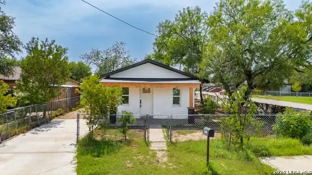 1099 N Comal, Eagle Pass, TX 78852 - #2