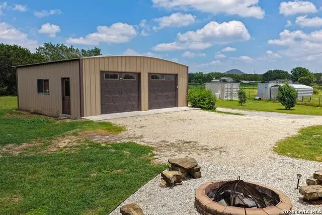 1355 Broad Oak Dr, Bandera, TX 78003 - #3