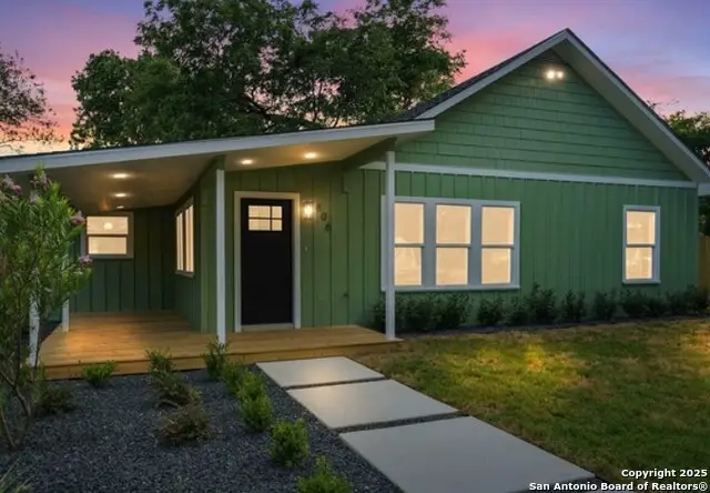 806 21st, Hondo, TX 78861 - #3