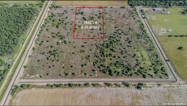 285 Lowe Rd., Quemado, TX 78877