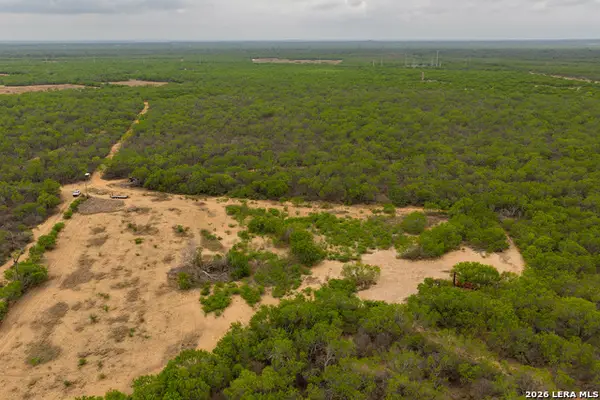 11 Fm 1581, Pearsall, TX 78061