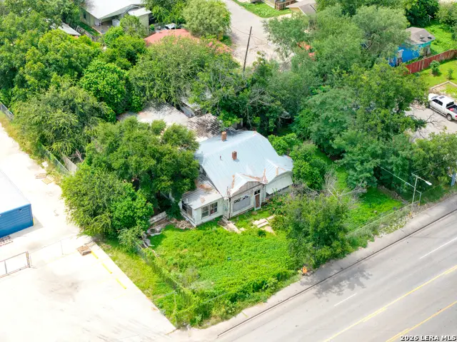 555 W Main St, Uvalde, TX 78801 - #1