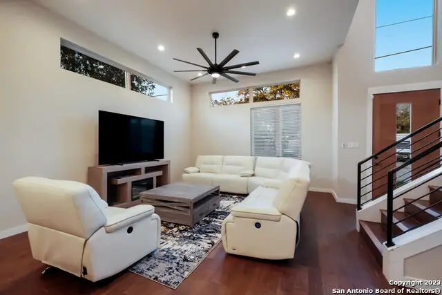 320 Saint Francis Ave, San Antonio, TX 78204 - #2