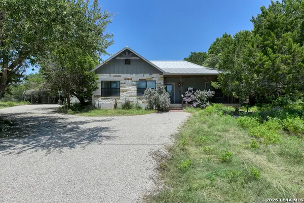 1069 Eagle Flight, Canyon Lake, TX 78133