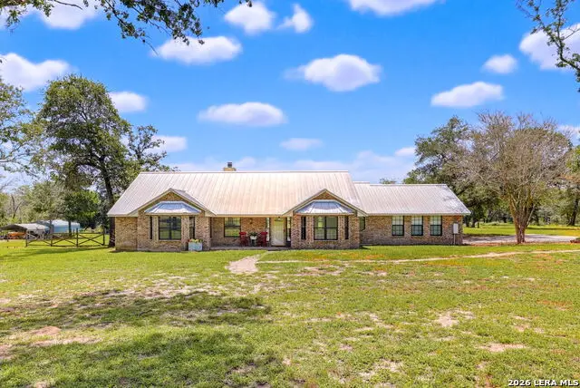 201 Hickory Run, La Vernia, TX 78121 - #2