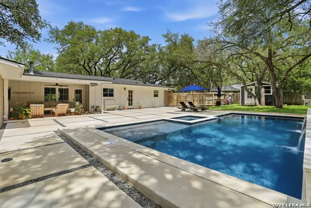 106 Canyon Creek Dr, Hollywood Park, TX 78232 - #2