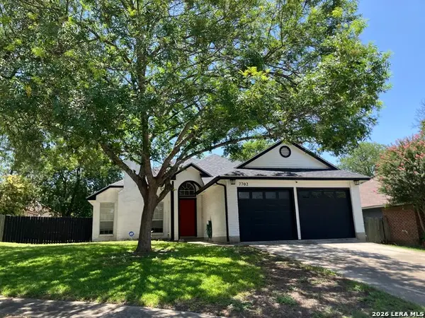 7702 Rohrdanz, Live Oak, TX 78233