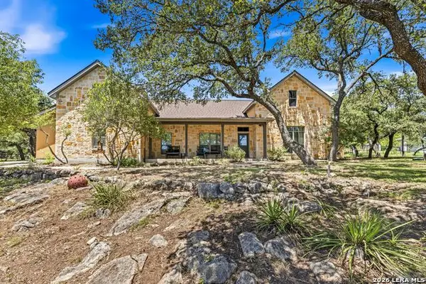900 Indigo Run Dr, Bulverde, TX 78163