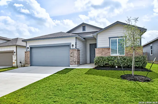 3816 Donald Dr, Seguin, TX 78155 - #2