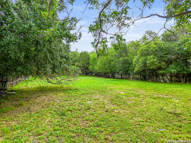 260 N Hackberry Ave, New Braunfels, TX 78130 - #2