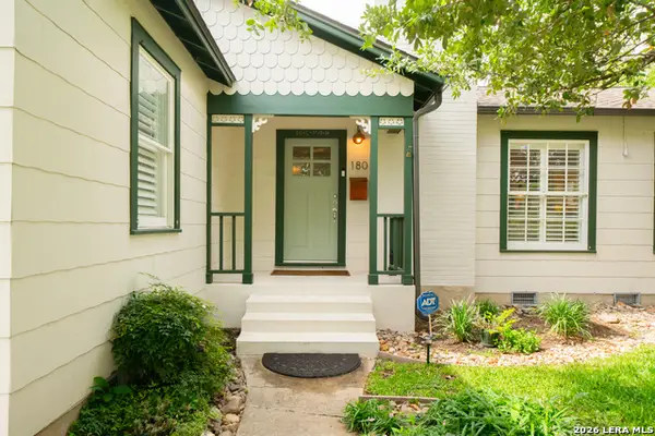 180 Claywell Dr, Alamo Heights, TX 78209