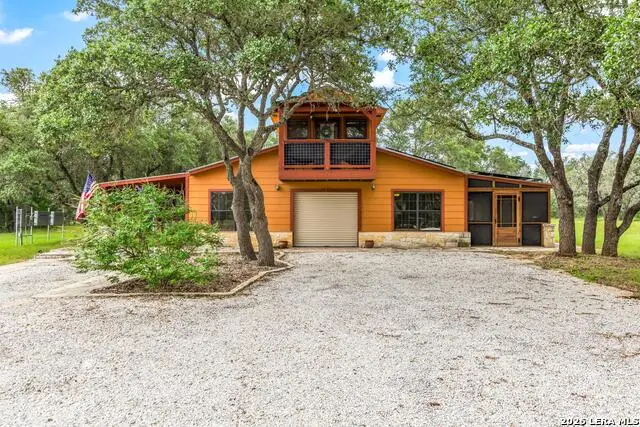 133 Buckskin Trl, Bandera, TX 78003 - #1