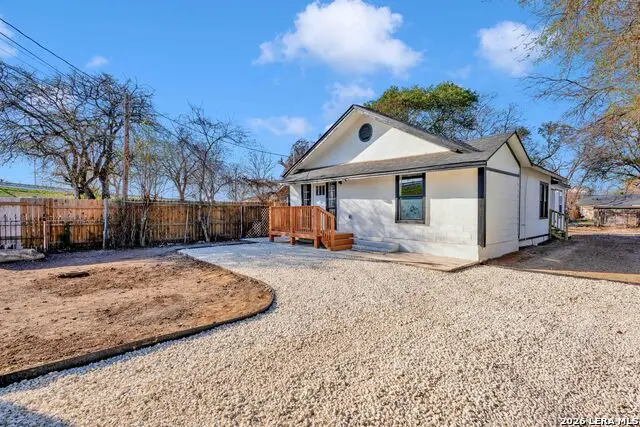 439 W Lubbock St, San Antonio, TX 78204 - #3