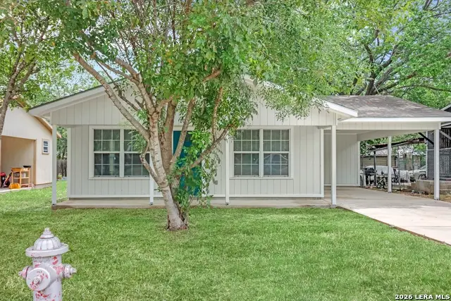 1037 N Guadalupe, Seguin, TX 78155 - #1