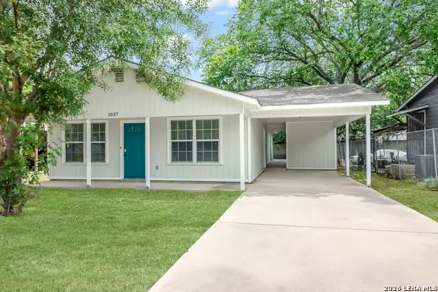 1037 N Guadalupe, Seguin, TX 78155 - #3