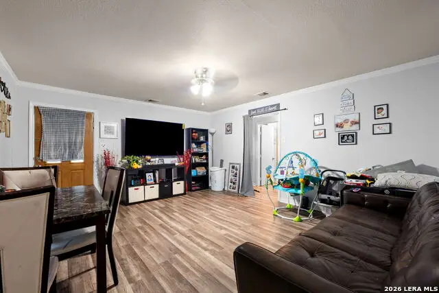 305 Gillette Blvd, San Antonio, TX 78221 - #3