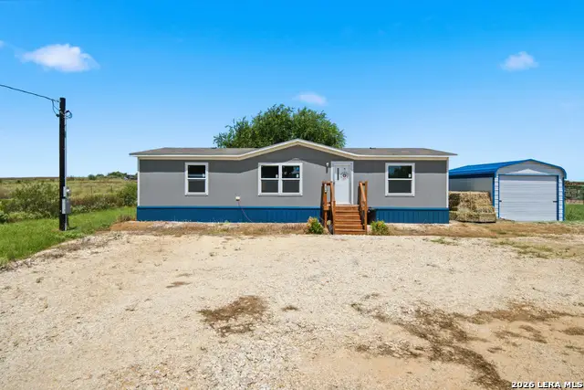 2870 County Road 120, Floresville, TX 78114 - #2