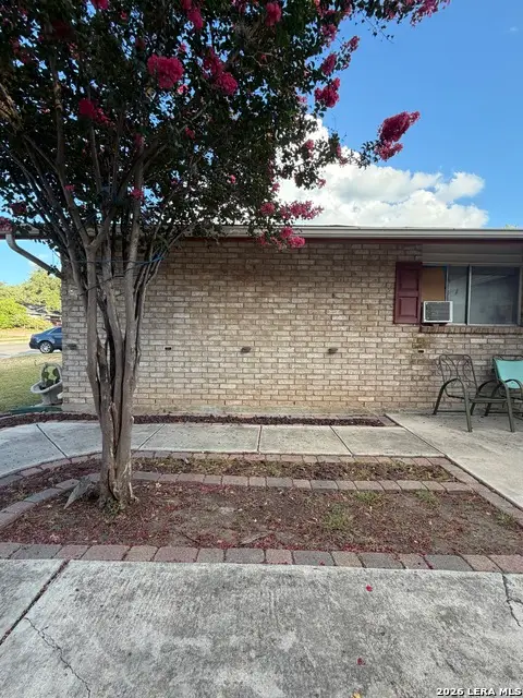 7430 Pipers Creek St, San Antonio, TX 78251
