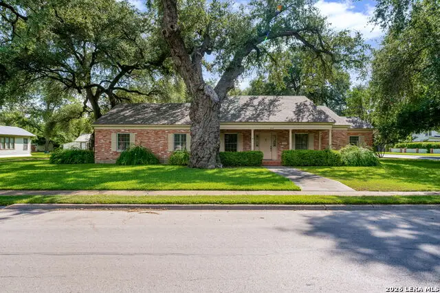 429 N High Street, Uvalde, TX 78801 - #1