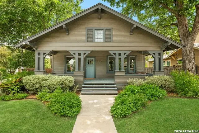 301 Queen Anne Ct, San Antonio, TX 78209 - #2