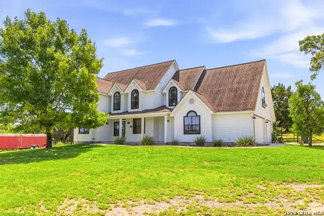 616 Green Oak Dr, Pipe Creek, TX 78063 - #3