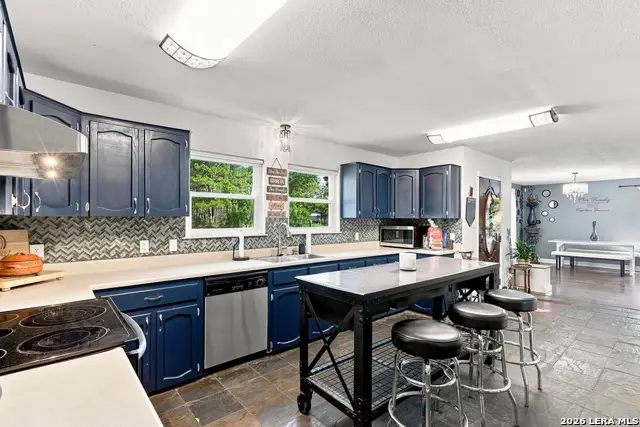 9658 S Foster Rd, San Antonio, TX 78222 - #2