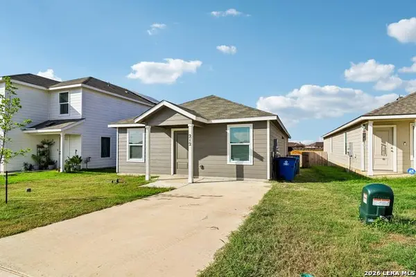 212 Cowboy Rdg, Pleasanton, TX 78064