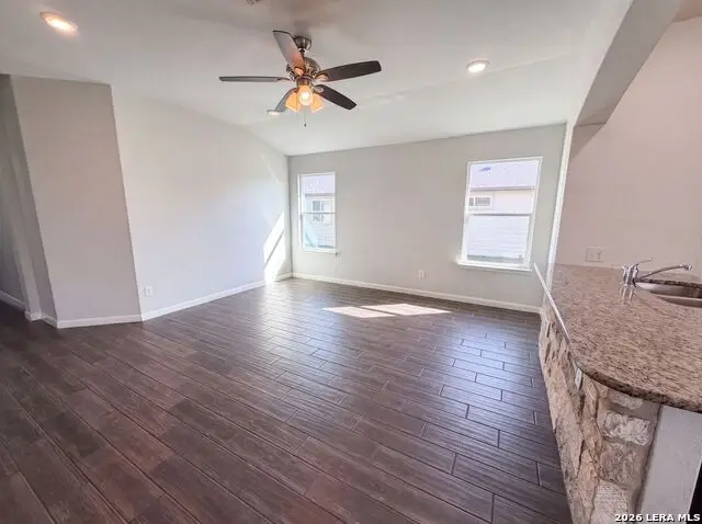 955 Pumpkin Rdg, New Braunfels, TX 78130 - #3