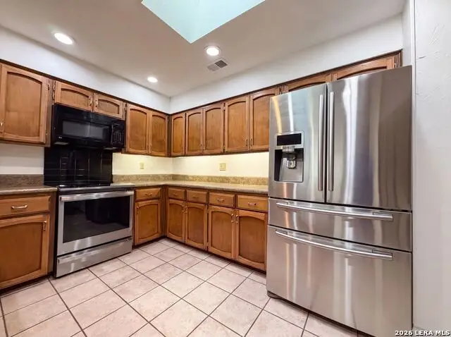 1930 Shadow Park St, San Antonio, TX 78232 - #2