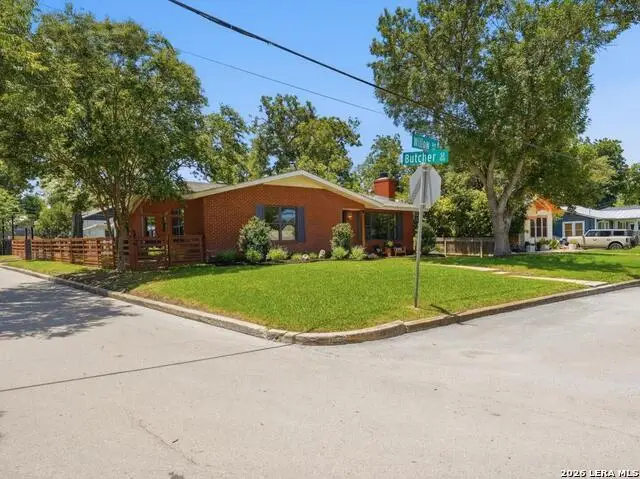 596 Willow Ave, New Braunfels, TX 78130 - #3