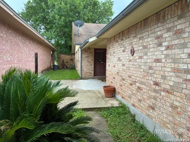 628 E Leona St, Uvalde, TX 78801 - #2