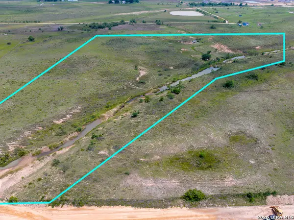 1 Wolchik Road, Sealy, TX 77474