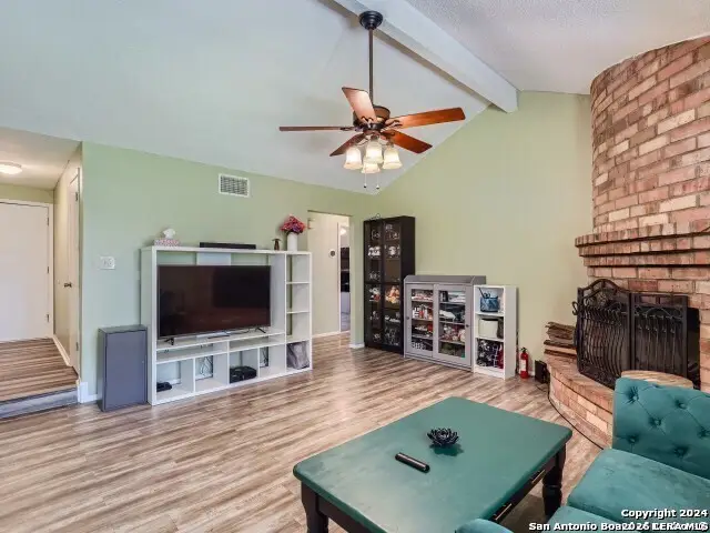 6410 Ridge Village Dr, San Antonio, TX 78233 - #2