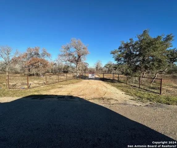 2703 County Road 770, Natalia, TX 78059 - #1