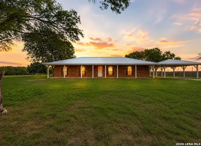 315 Simon Rd, Pleasanton, TX 78064 - #1