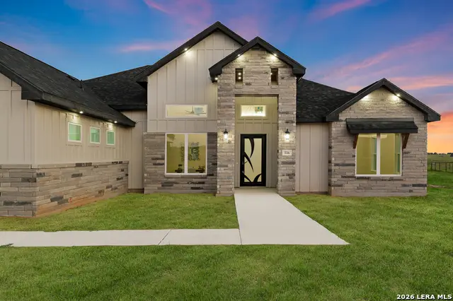 116 Pioneer Dr, La Vernia, TX 78121 - #2