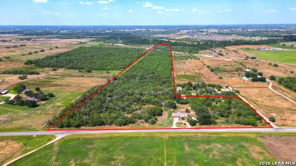 150 Fm 1303, Floresville, TX 78114